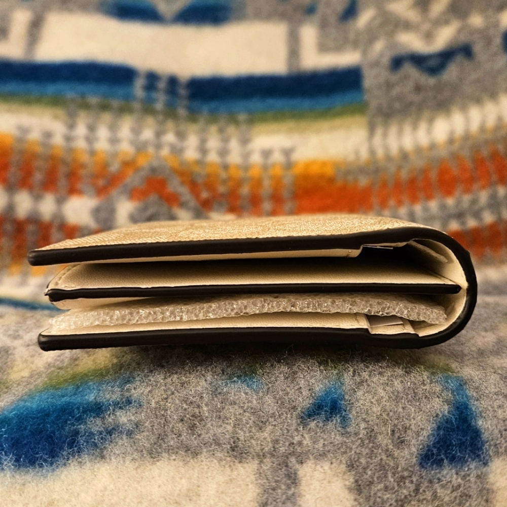 Authentic Coach Wallet - Picture 3 of 10